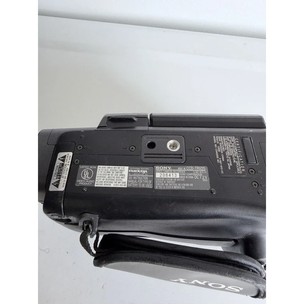 Sony Handycam Vision CCD-TRV25 Video8 XR 16x/64x SteadyShot LCD Black
